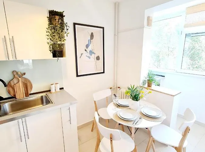 Harmony Plaza 2br * Bucharest